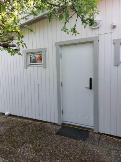 Lugnt Och Centralt Strömstad Exterior foto